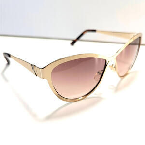 Vintage London Fog LF181 61 Size: 60-14 135 Cat Eye Metal Golden Rim Sunglasses